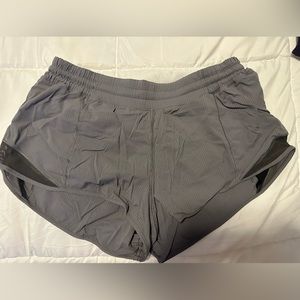 Lululemon Dark Grey Hotty Hot Low ride Lined Short 2.5’’